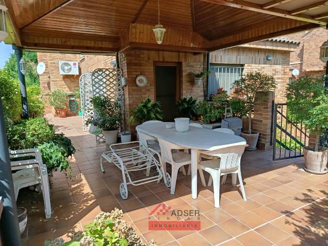 Chalet en venta en Las Gaunas, Logroño