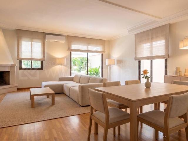 Chalet en venta en Las Gaunas, Logroño