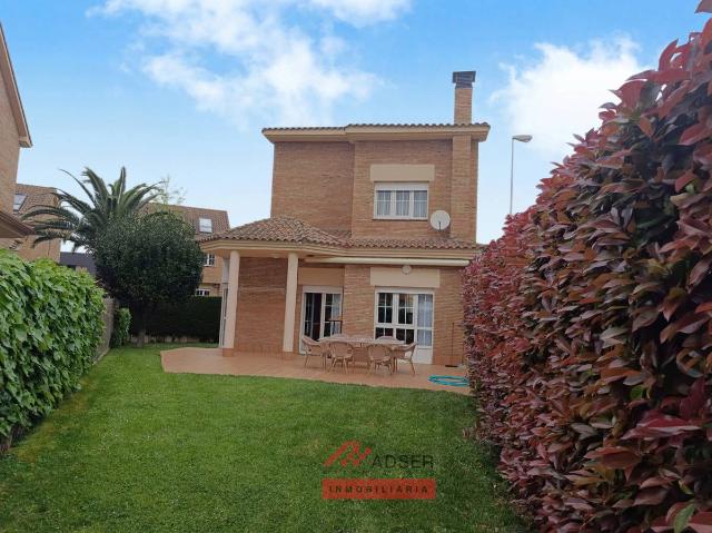 Chalet en venta en Las Gaunas, Logroño