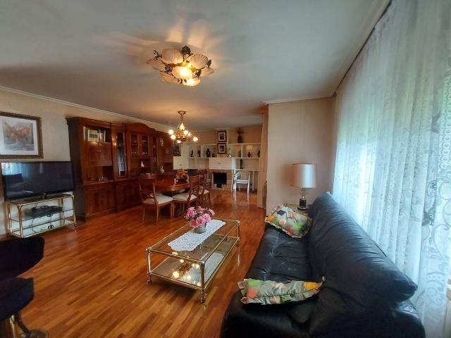 Chalet en venta en Las Gaunas, Logroño