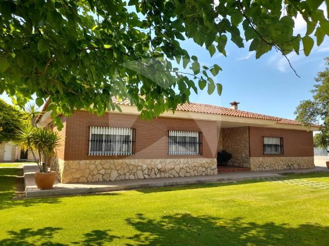Villa en venta en Badajoz, Casco Antiguo