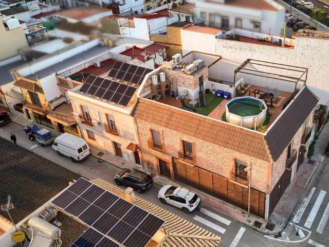 Chalet en venta en Camas, Andalucía
