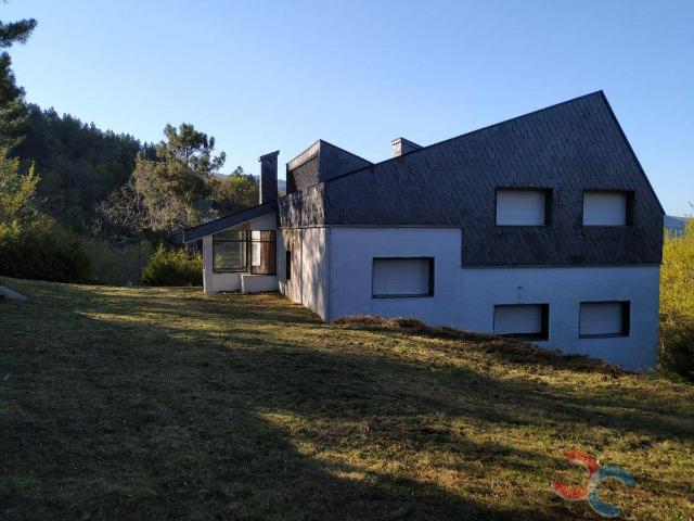 Chalet en venta en Avión, Ourense