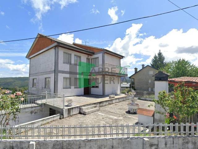 Chalet en venta en O Ribeiro, Galicia