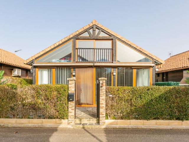 Chalet en venta en Iratxe, Ayegui