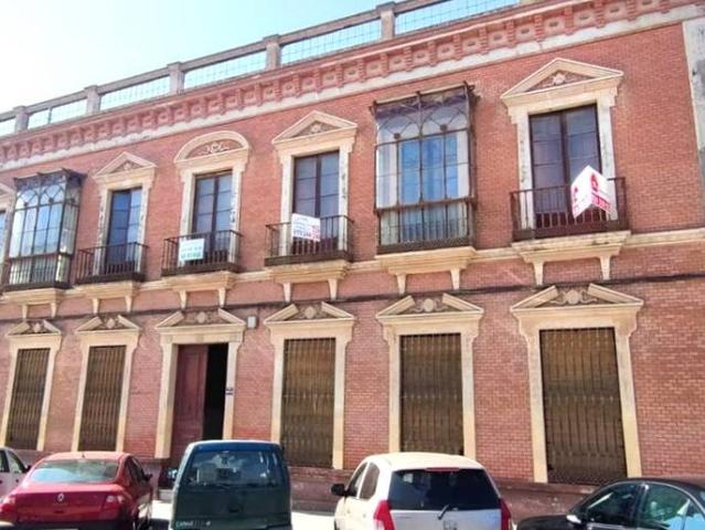 Villa en venta en Azuaga