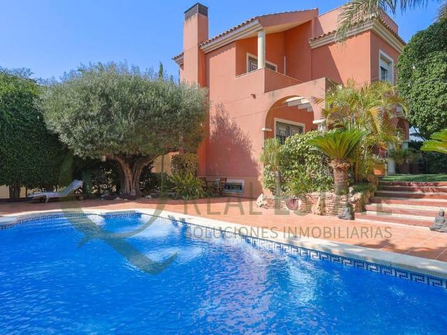 Chalet en venta en Casco Antiguo - Santa Cruz - Ayuntamiento, l'Alacantí