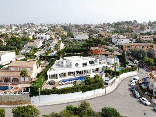 Villa en venta en Llucmayor
