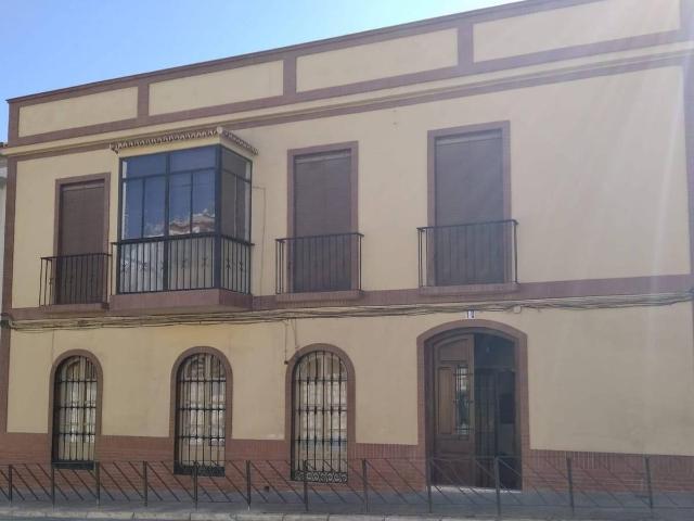 Villa en venta en Baena