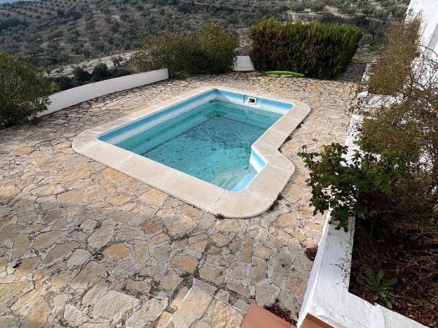 Chalet en venta en Baena, Andalucía