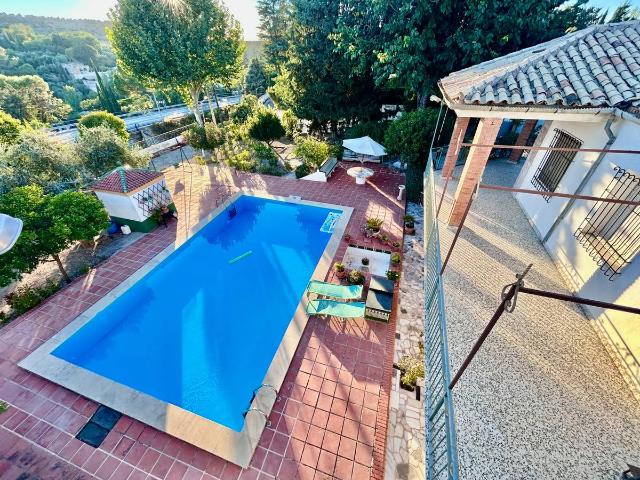 Chalet en venta en Barrio Poetas de la Hispanidad, Baeza