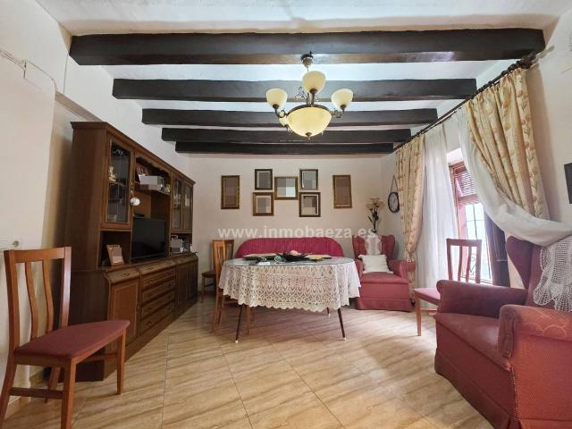 Chalet en venta en Barrio Poetas de la Hispanidad, Baeza