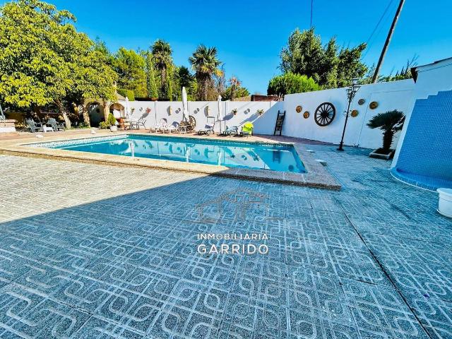 Chalet en venta en Barrio Poetas de la Hispanidad, Baeza