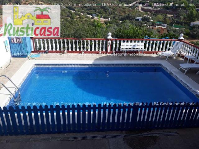 Villa en venta en Bailén
