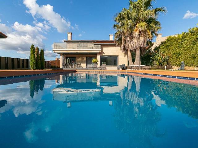 Villa en venta en Baiona, A Anunciada