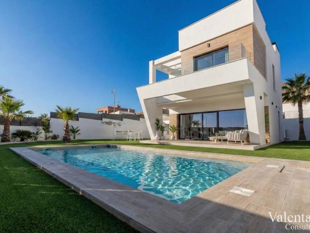 Chalet en venta en la Marina Baixa, Valencia