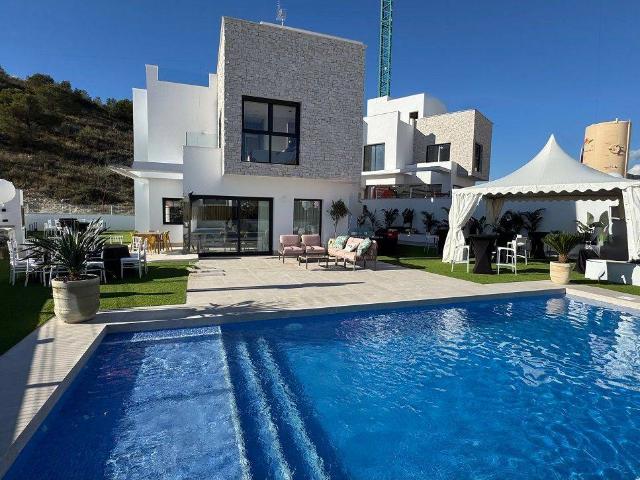 Chalet en venta en la Marina Baixa, Valencia