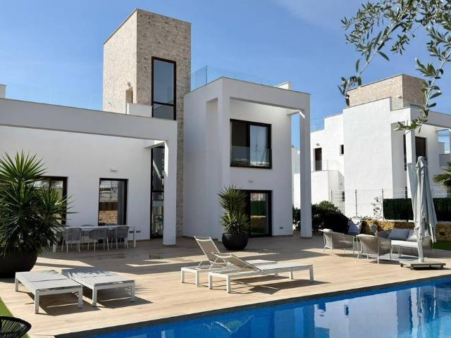 Chalet en venta en la Marina Baixa, Valencia