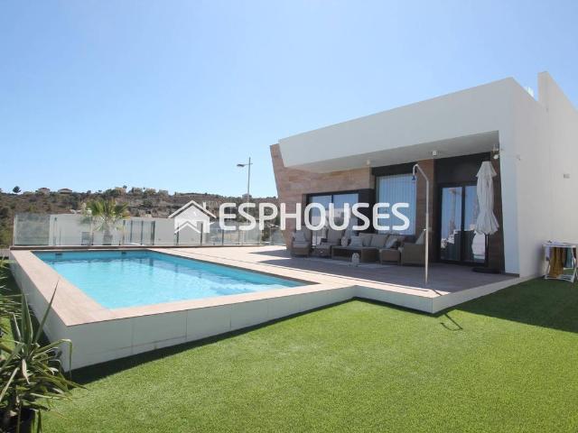 Chalet en venta en la Marina Baixa, Valencia