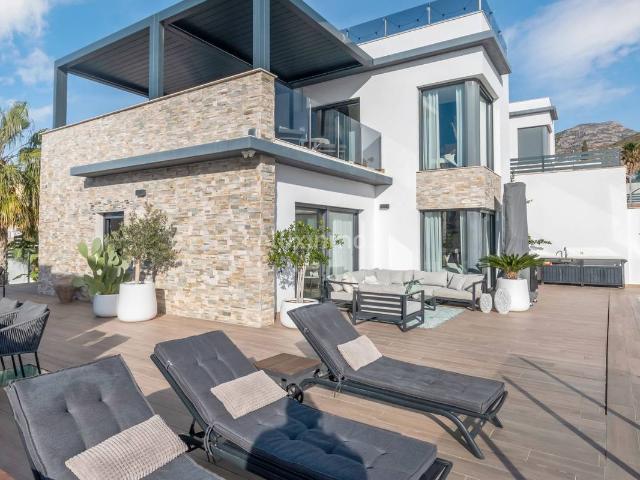 Villa en venta en Finestrat