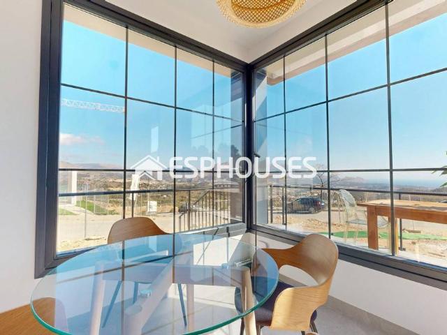 Chalet en venta en la Marina Baixa, Valencia