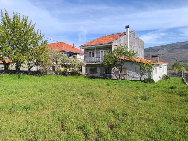Chalet en venta en Garabelos do Bouzo, Baltar