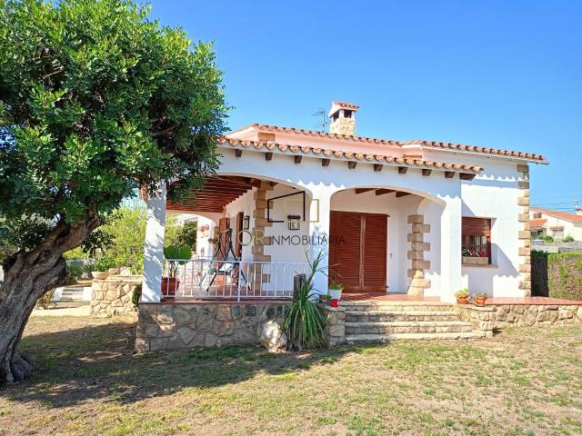 Villa en venta en Banyeres Del Penedès