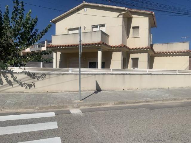 Villa en venta en Banyeres Del Penedès