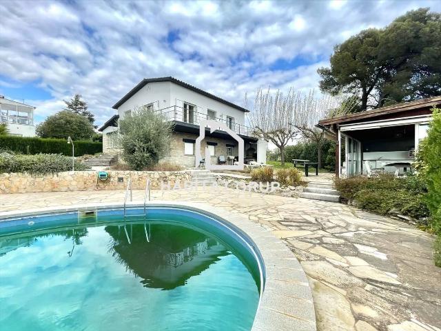 Villa en venta en Banyoles, Banyoles