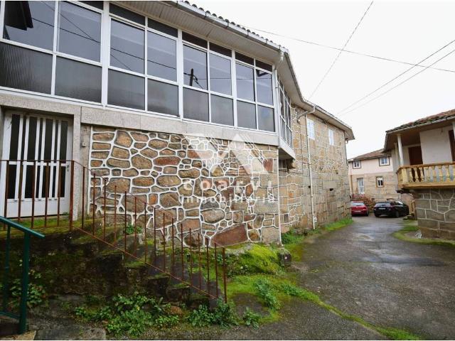 Chalet en venta en Barbadás, Ourense