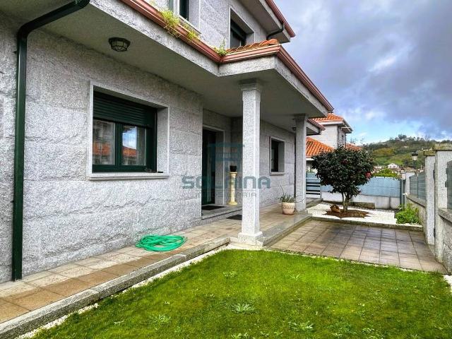 Chalet en venta en Barbadás, San Amaro