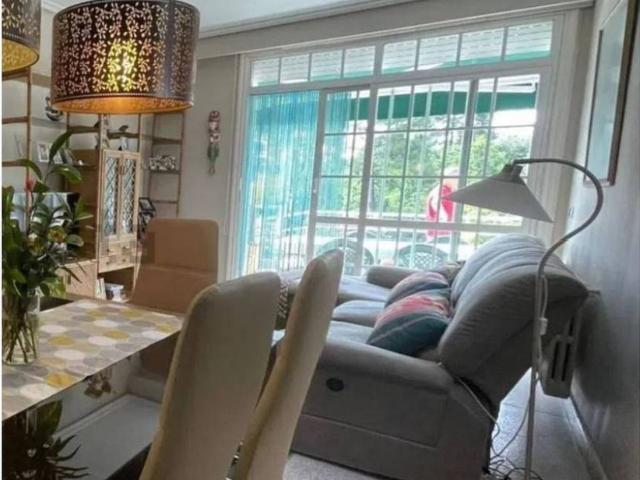 Chalet en venta en Barbadás, Ourense