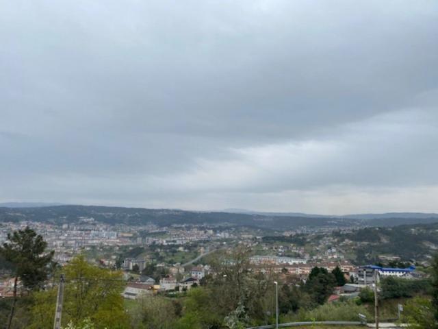 Chalet en venta en Barbadás, Ourense