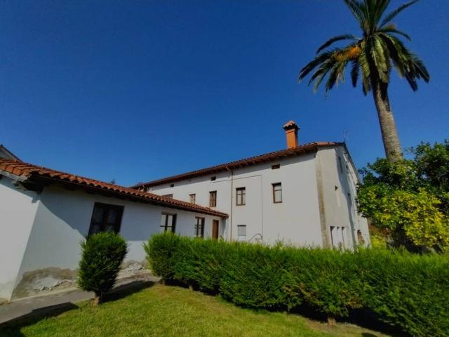 Chalet en venta en Paderne, Cantabria