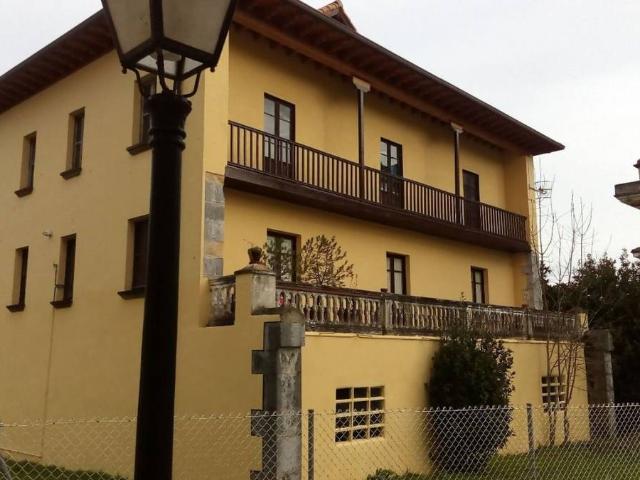 Chalet en venta en Paderne, Cantabria