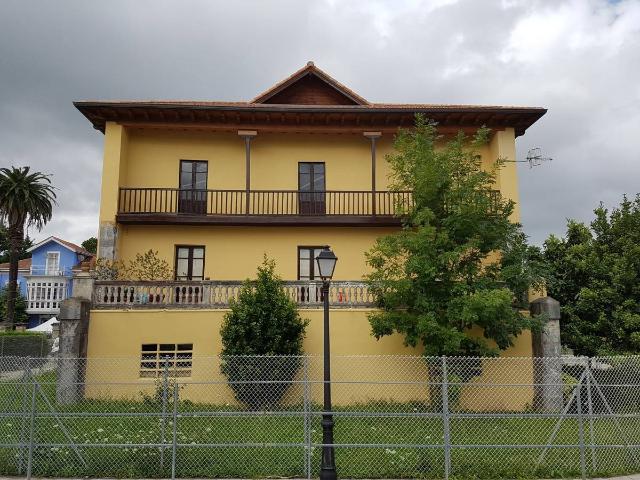 Chalet en venta en Paderne, Cantabria