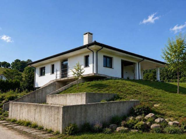 Chalet en venta en Paderne, Cantabria