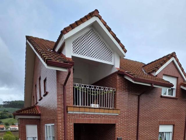 Chalet en venta en Paderne, Cantabria