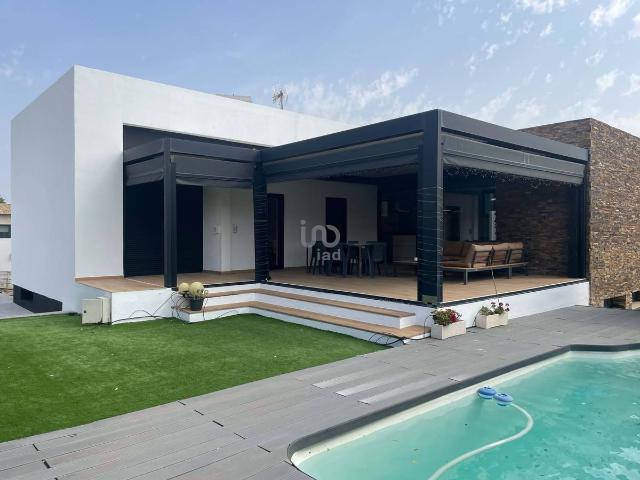 Villa en venta en Salou