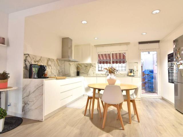 Chalet en venta en la Romànica, Barberà Del Vallès