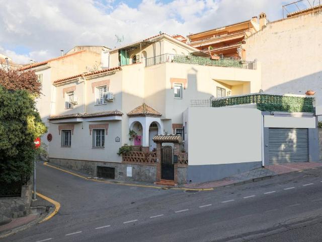 Chalet en venta en Monachil, Granada