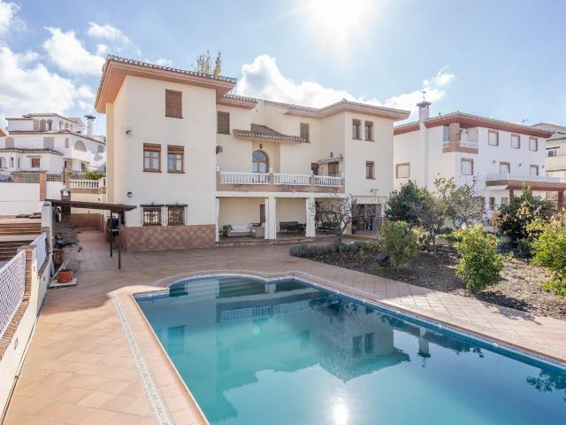 Chalet en venta en Monachil