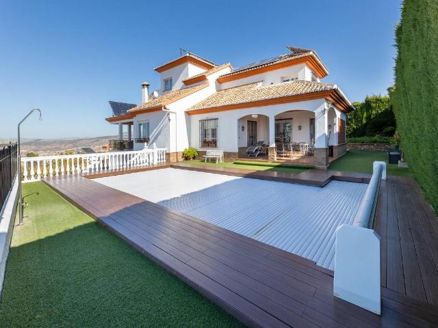 Chalet en venta en Monachil