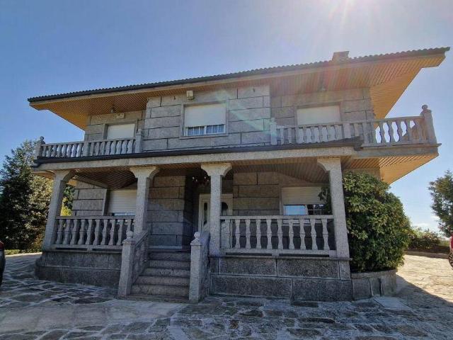 Villa en venta en Ourense, Casco Vello