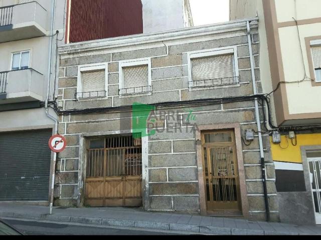 Chalet en venta en Centro, Ourense
