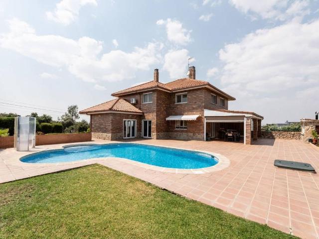 Chalet en venta en Batres, Madrid