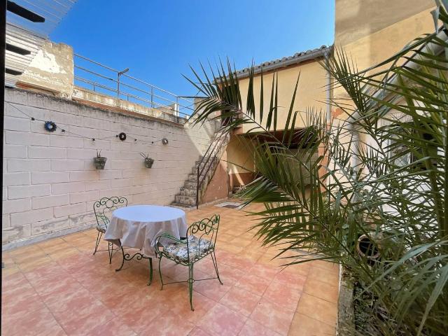 Chalet en venta en Bañares, La Rioja