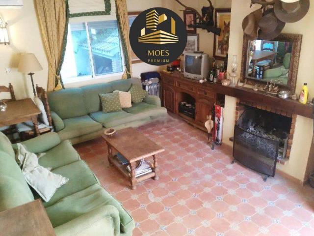 Chalet en venta en Baños De La Encina, Andalucía