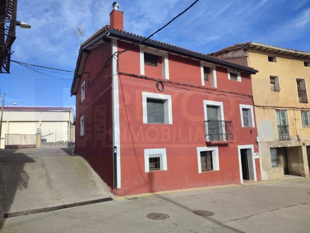 Chalet en venta en Baños De Río Tobía, La Rioja