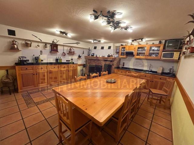 Chalet en venta en Baños De Río Tobía, La Rioja